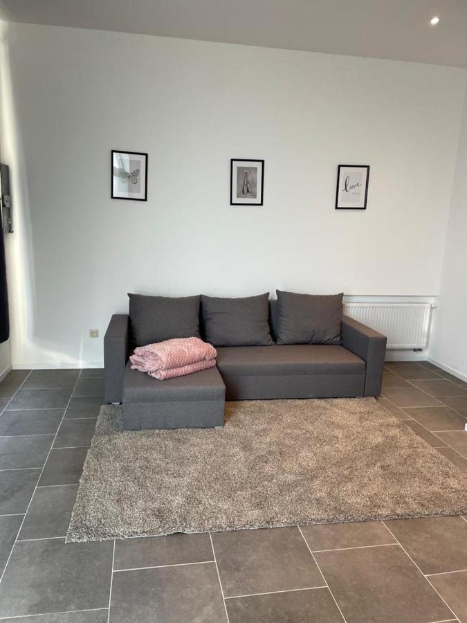 Station 171 Bruxelles-Charleroi-Airport Apartment Екстериор снимка